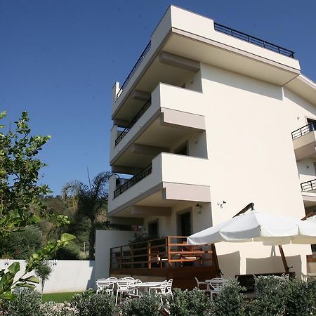 Le Formiche Bed & Breakfast Milazzo Eksteriør bilde